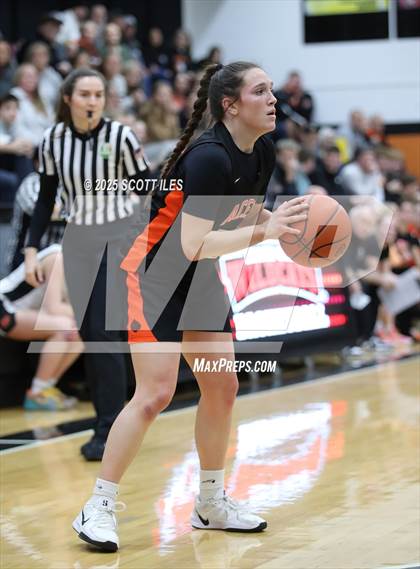 Thumbnail 1 in Amanda-Clearcreek vs. North Union (OHSAA D5 District Semi Final) photogallery.