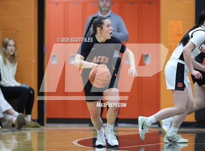 Thumbnail 2 in Amanda-Clearcreek vs. North Union (OHSAA D5 District Semi Final) photogallery.