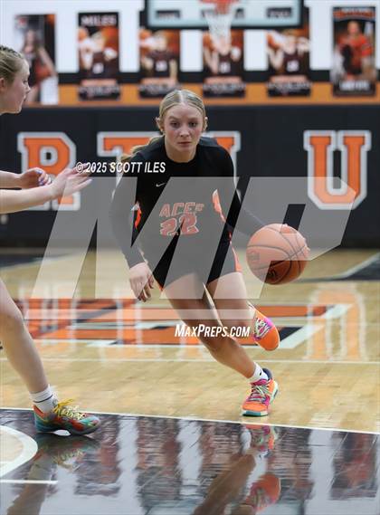 Thumbnail 1 in Amanda-Clearcreek vs. North Union (OHSAA D5 District Semi Final) photogallery.