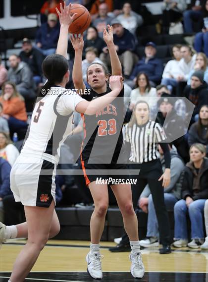 Thumbnail 3 in Amanda-Clearcreek vs. North Union (OHSAA D5 District Semi Final) photogallery.