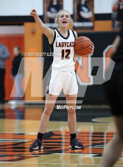 Thumbnail 1 in Amanda-Clearcreek vs. North Union (OHSAA D5 District Semi Final) photogallery.