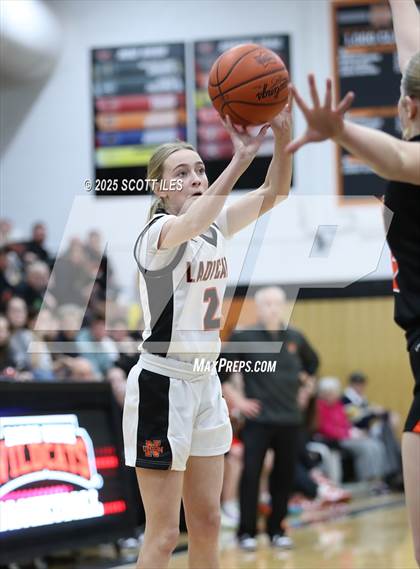 Thumbnail 2 in Amanda-Clearcreek vs. North Union (OHSAA D5 District Semi Final) photogallery.