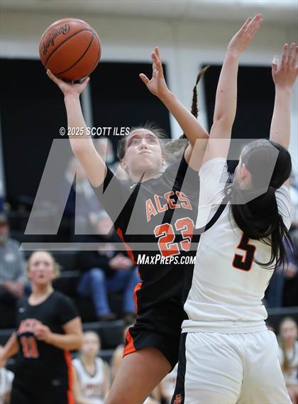 Thumbnail 1 in Amanda-Clearcreek vs. North Union (OHSAA D5 District Semi Final) photogallery.