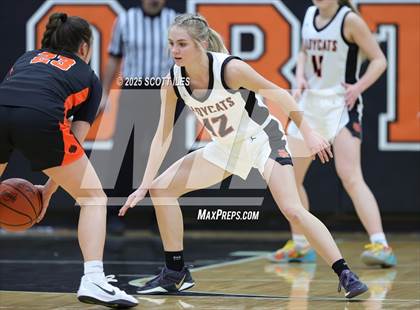 Thumbnail 2 in Amanda-Clearcreek vs. North Union (OHSAA D5 District Semi Final) photogallery.