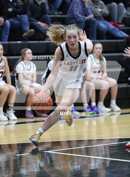 Thumbnail 3 in Amanda-Clearcreek vs. North Union (OHSAA D5 District Semi Final) photogallery.