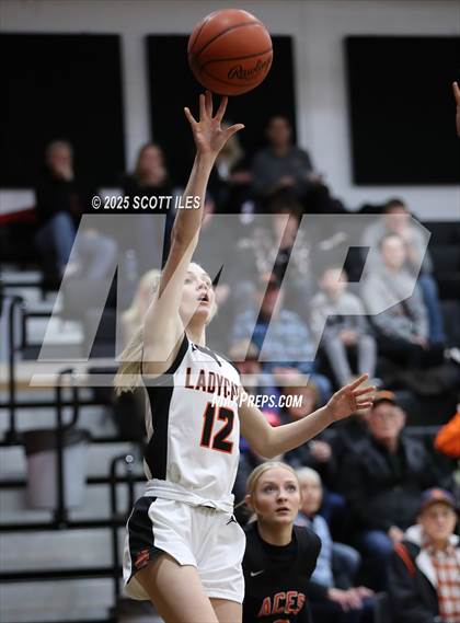 Thumbnail 1 in Amanda-Clearcreek vs. North Union (OHSAA D5 District Semi Final) photogallery.