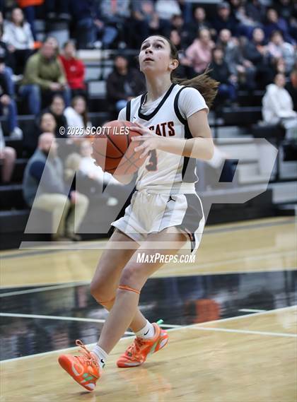 Thumbnail 2 in Amanda-Clearcreek vs. North Union (OHSAA D5 District Semi Final) photogallery.
