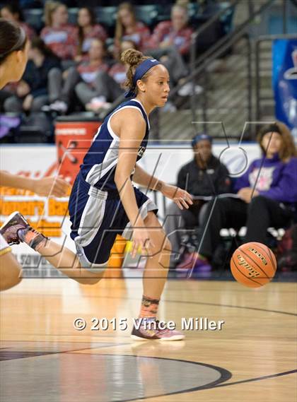 Thumbnail 2 in Lynnwood vs. Beamer photogallery.