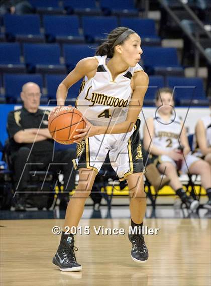 Thumbnail 3 in Lynnwood vs. Beamer photogallery.