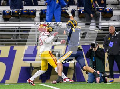 Thumbnail 2 in O'Dea @ Bellevue (WIAA 3A Final) photogallery.