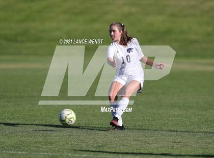 Thumbnail 2 in Chatfield vs. Arvada West photogallery.