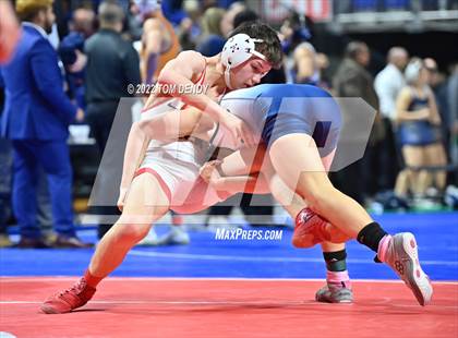 Thumbnail 3 in UIL State Championships - 6A 126lb Final photogallery.