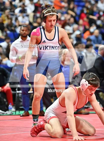 Thumbnail 1 in UIL State Championships - 6A 126lb Final photogallery.