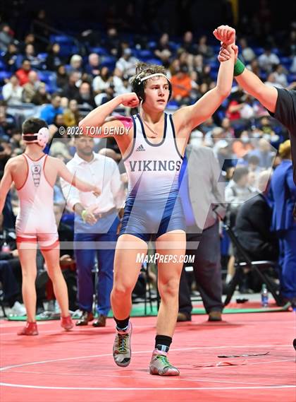 Thumbnail 1 in UIL State Championships - 6A 126lb Final photogallery.