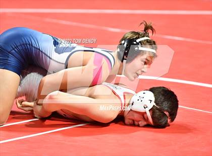Thumbnail 2 in UIL State Championships - 6A 126lb Final photogallery.