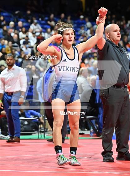 Thumbnail 2 in UIL State Championships - 6A 126lb Final photogallery.