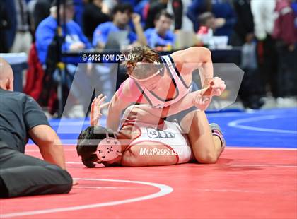 Thumbnail 2 in UIL State Championships - 6A 126lb Final photogallery.