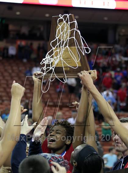 Thumbnail 3 in Duncanville vs. Manvel (UIL 5A Final) photogallery.