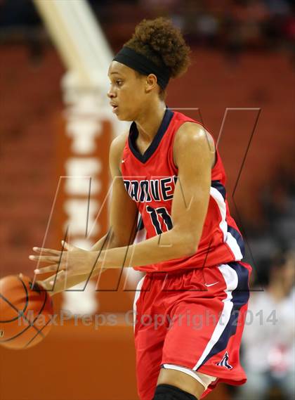 Thumbnail 3 in Duncanville vs. Manvel (UIL 5A Final) photogallery.