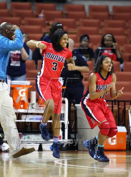 Thumbnail 2 in Duncanville vs. Manvel (UIL 5A Final) photogallery.