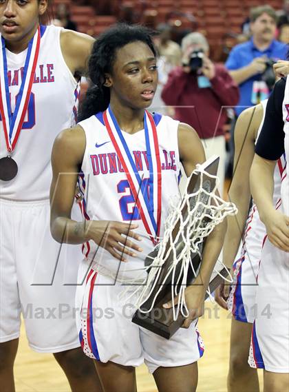 Thumbnail 2 in Duncanville vs. Manvel (UIL 5A Final) photogallery.
