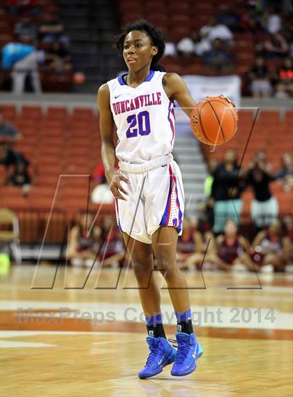 Thumbnail 2 in Duncanville vs. Manvel (UIL 5A Final) photogallery.