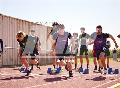 Thumbnail 1 in Southern League Meet photogallery.