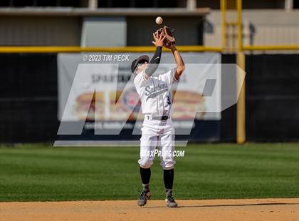 Thumbnail 2 in El Modena @ Villa Park photogallery.