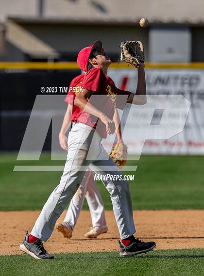 Thumbnail 2 in El Modena @ Villa Park photogallery.