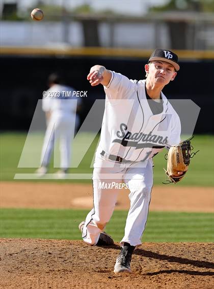 Thumbnail 3 in El Modena @ Villa Park photogallery.