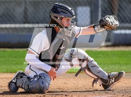 Thumbnail 1 in El Modena @ Villa Park photogallery.