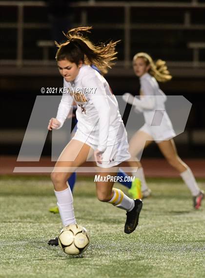 Thumbnail 2 in Granby Memorial vs. Mercy (CIAC Class M Semifinal) photogallery.