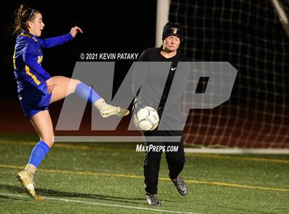 Thumbnail 3 in Granby Memorial vs. Mercy (CIAC Class M Semifinal) photogallery.