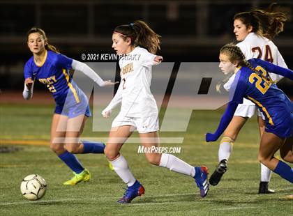 Thumbnail 2 in Granby Memorial vs. Mercy (CIAC Class M Semifinal) photogallery.