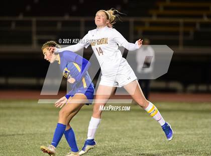 Thumbnail 3 in Granby Memorial vs. Mercy (CIAC Class M Semifinal) photogallery.