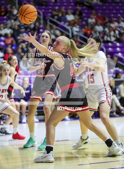 Thumbnail 3 in Springville vs. Spanish Fork (UHSAA 5A Semifinal) photogallery.
