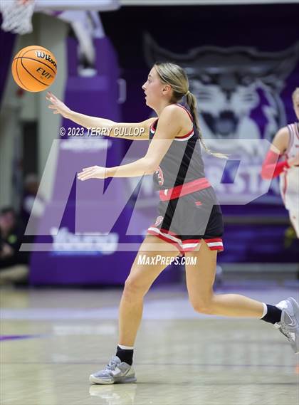 Thumbnail 3 in Springville vs. Spanish Fork (UHSAA 5A Semifinal) photogallery.