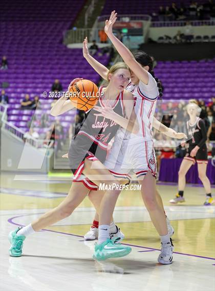 Thumbnail 1 in Springville vs. Spanish Fork (UHSAA 5A Semifinal) photogallery.