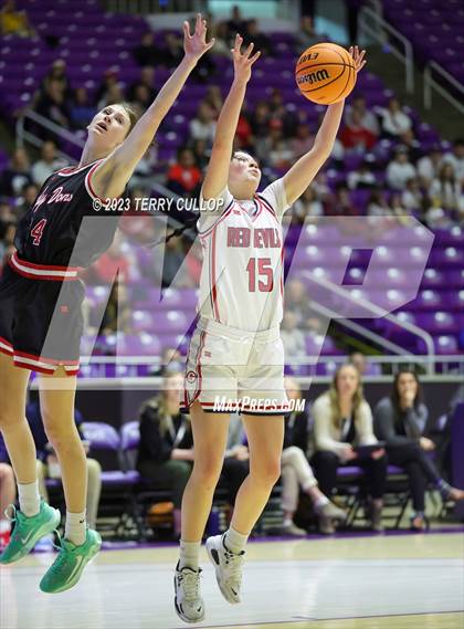 Thumbnail 2 in Springville vs. Spanish Fork (UHSAA 5A Semifinal) photogallery.