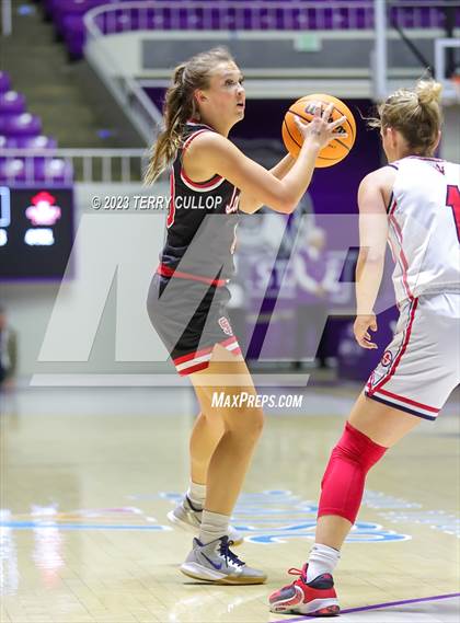 Thumbnail 1 in Springville vs. Spanish Fork (UHSAA 5A Semifinal) photogallery.