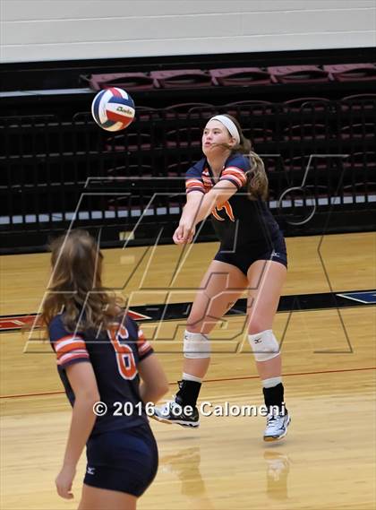 Thumbnail 1 in Reagan Vs Brandeis (NEISD Invitational) photogallery.