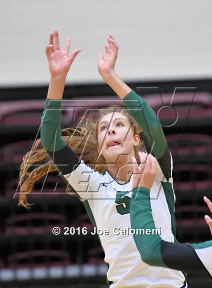 Thumbnail 3 in Reagan Vs Brandeis (NEISD Invitational) photogallery.
