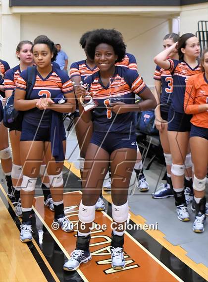 Thumbnail 1 in Reagan Vs Brandeis (NEISD Invitational) photogallery.