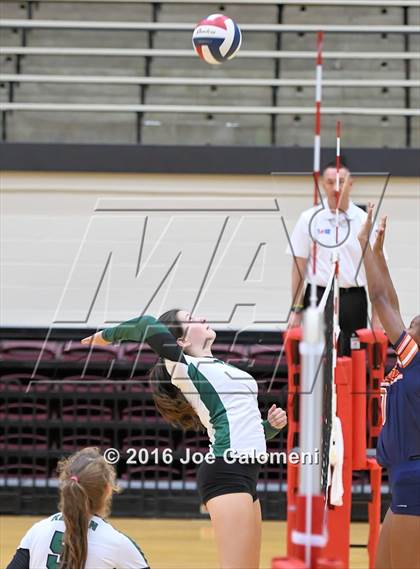 Thumbnail 2 in Reagan Vs Brandeis (NEISD Invitational) photogallery.