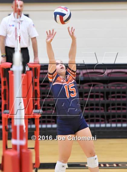Thumbnail 2 in Reagan Vs Brandeis (NEISD Invitational) photogallery.