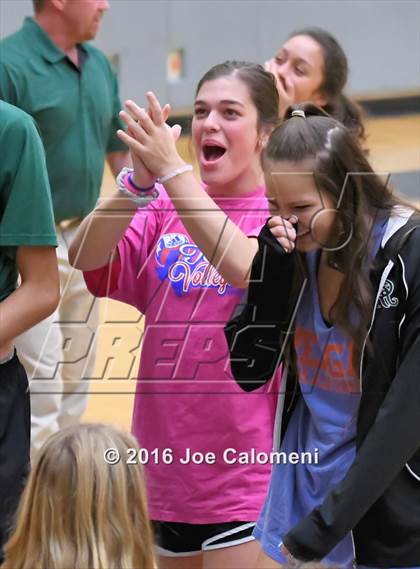 Thumbnail 2 in Reagan Vs Brandeis (NEISD Invitational) photogallery.