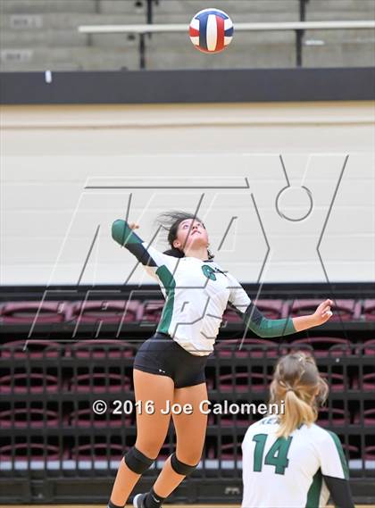 Thumbnail 1 in Reagan Vs Brandeis (NEISD Invitational) photogallery.