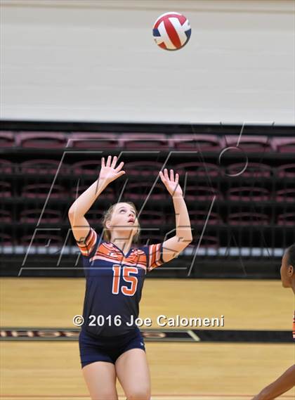 Thumbnail 1 in Reagan Vs Brandeis (NEISD Invitational) photogallery.