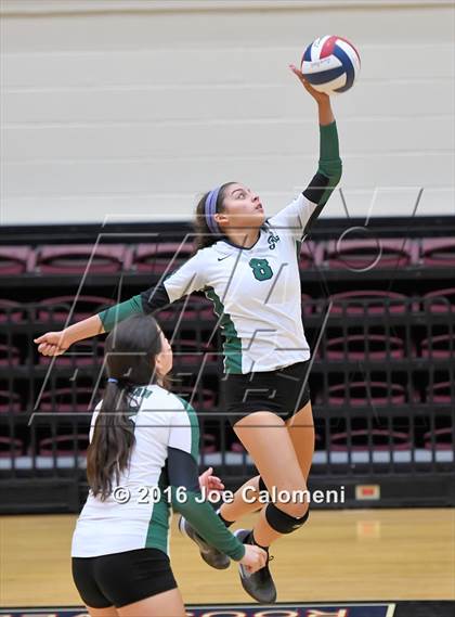 Thumbnail 2 in Reagan Vs Brandeis (NEISD Invitational) photogallery.
