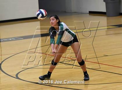 Thumbnail 2 in Reagan Vs Brandeis (NEISD Invitational) photogallery.